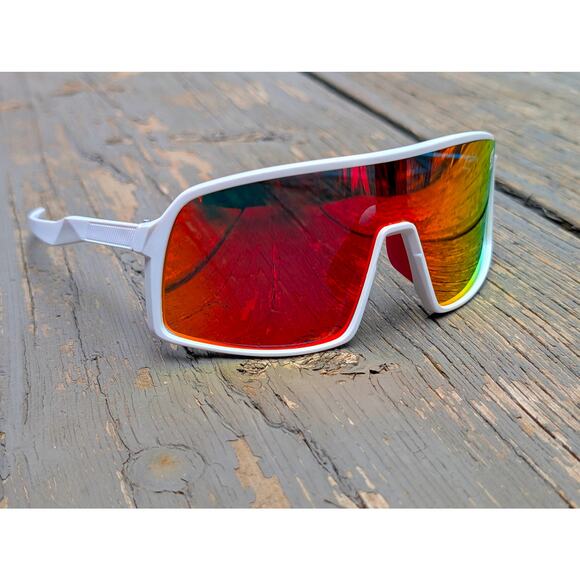 White Frame Mirrored Lens Sport Sunglasses - Picture 6 of 7